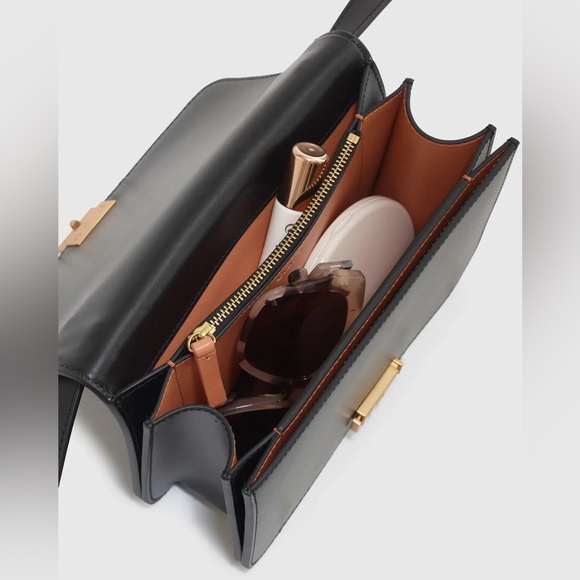 New! Quince | Italian Leather Box Shoulder Bag | Black - Picture 3 of 9